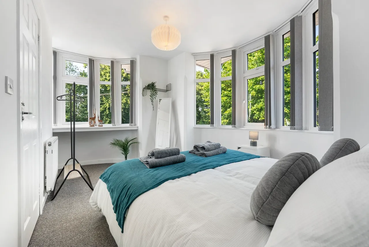 Broad Lane first floor Coventry short stay