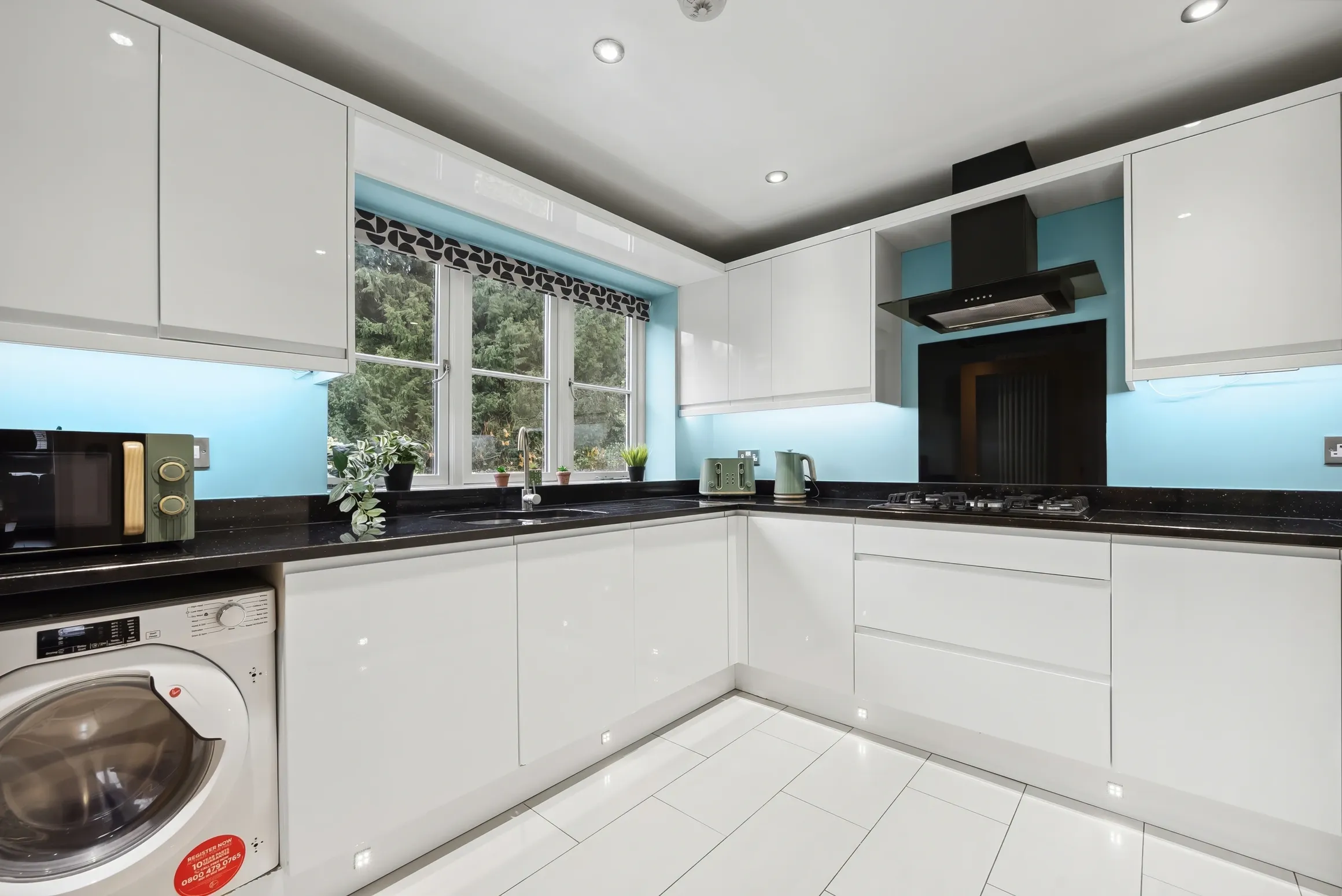 Fully equipped kitchen at Warwickshire Short Stays